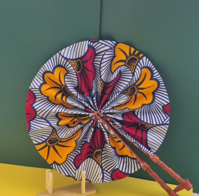 Éventail (Blanc perlé, Jaune safran & Rouge grenat)